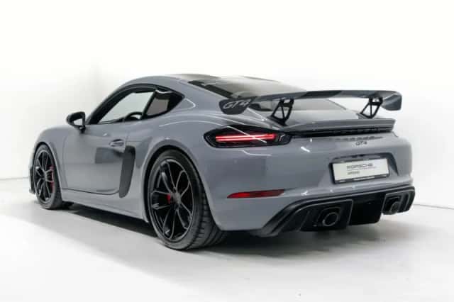 Porsche 718 (2023) thumbnail 3