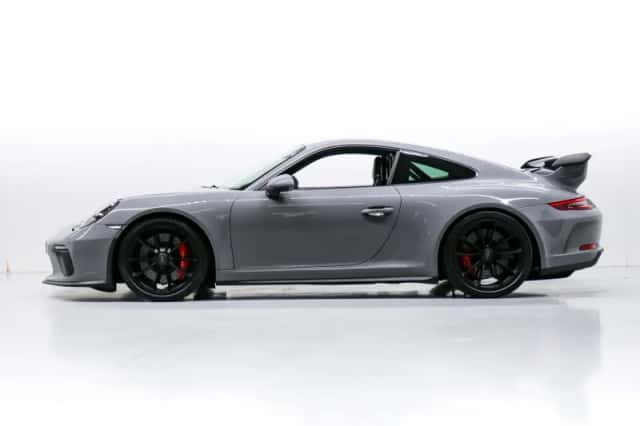 Porsche 911 (2018) thumbnail 2