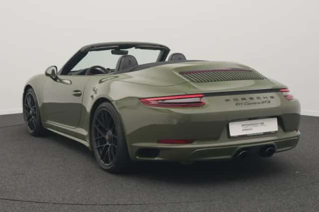 Porsche 911 (2018) thumbnail 3