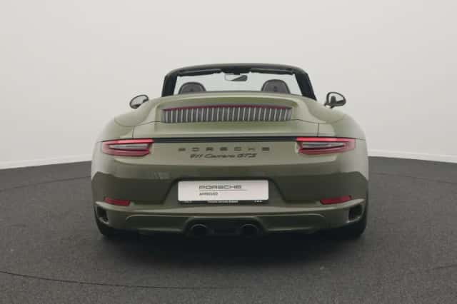 Porsche 911 (2018) thumbnail 4