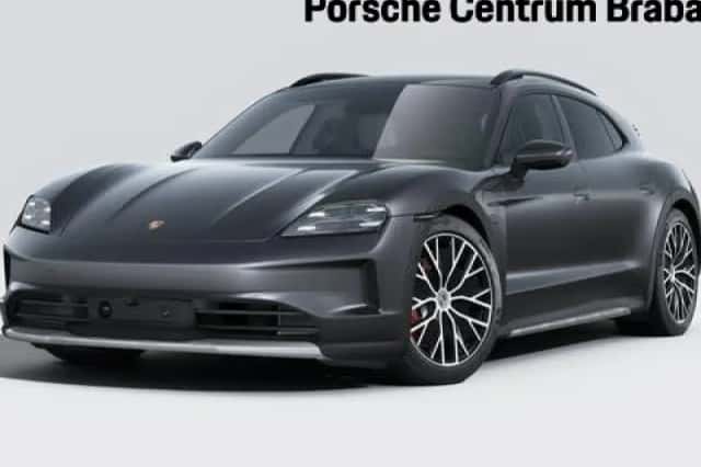 Porsche Taycan (2024) thumbnail 1