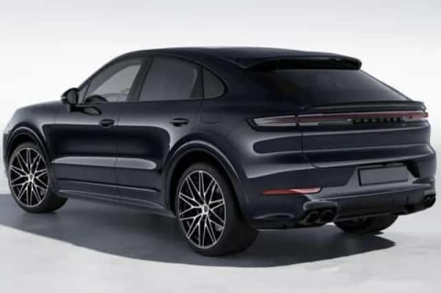Porsche Cayenne (2024) thumbnail 2