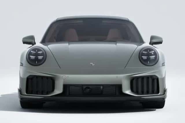 Porsche 911 (2026) thumbnail 2