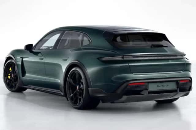 Porsche Taycan (2022) thumbnail 3