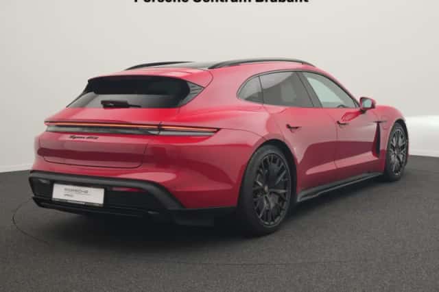 Porsche Taycan (2022) thumbnail 1