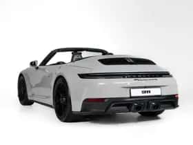 Porsche 911 (2026) thumbnail 2