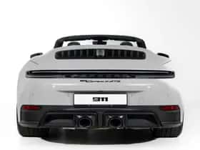 Porsche 911 (2026) thumbnail 15