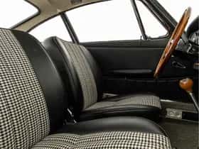 Porsche 911 (1965) thumbnail 4