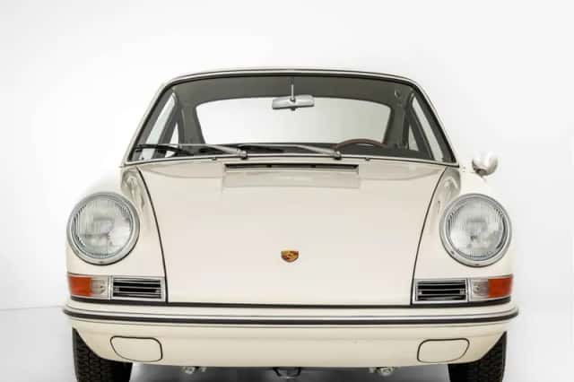 Porsche 911 (1965) thumbnail 6