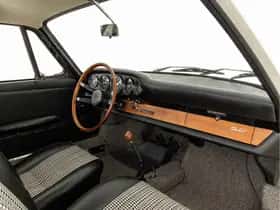 Porsche 911 (1965) thumbnail 8