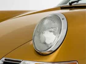 Porsche 911 (1971) thumbnail 12