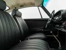 Porsche 911 (1971) thumbnail 4