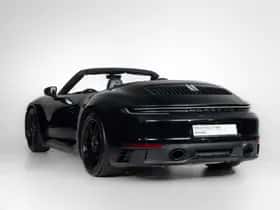 Porsche 911 (2024) thumbnail 2