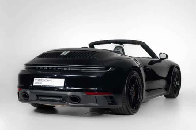 Porsche 911 (2024) thumbnail 5