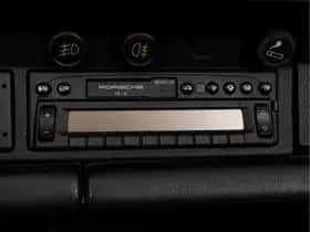 Porsche 911 (1993) thumbnail 17