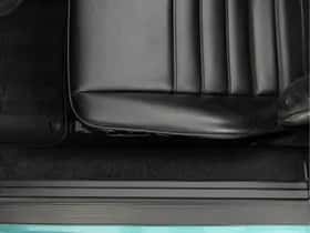 Porsche 911 (1993) thumbnail 32