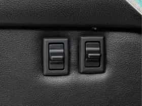 Porsche 911 (1993) thumbnail 35