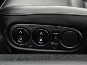 Porsche 911 (1993) thumbnail 36