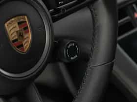 Porsche Taycan (2025) thumbnail 37