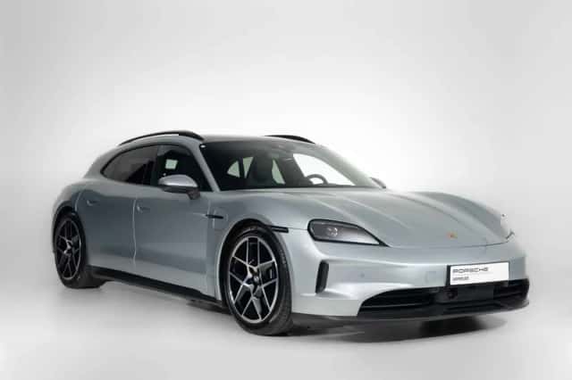Porsche Taycan (2025) thumbnail 5