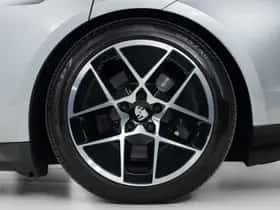 Porsche Taycan (2025) thumbnail 50