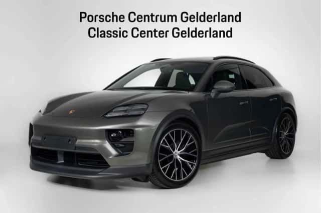 Porsche Macan (2026) thumbnail 1