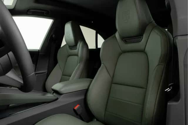Porsche Macan (2026) thumbnail 4