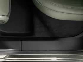 Porsche Macan (2026) thumbnail 35