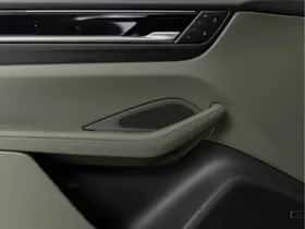 Porsche Macan (2026) thumbnail 39