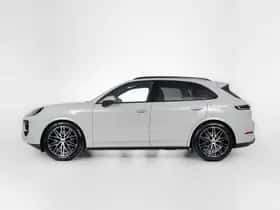 Porsche Cayenne (2025) thumbnail 11
