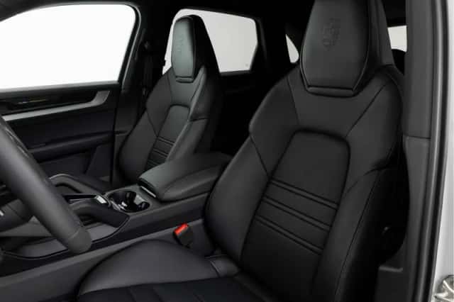 Porsche Cayenne (2025) thumbnail 4