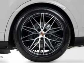 Porsche Cayenne (2025) thumbnail 46