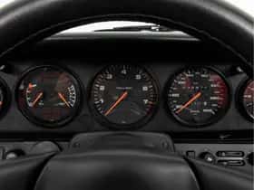 Porsche 911 (1993) thumbnail 16
