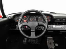 Porsche 911 (1993) thumbnail 10