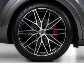 Porsche Cayenne (2024) thumbnail 25