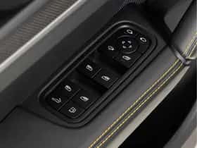 Porsche Cayenne (2024) thumbnail 43