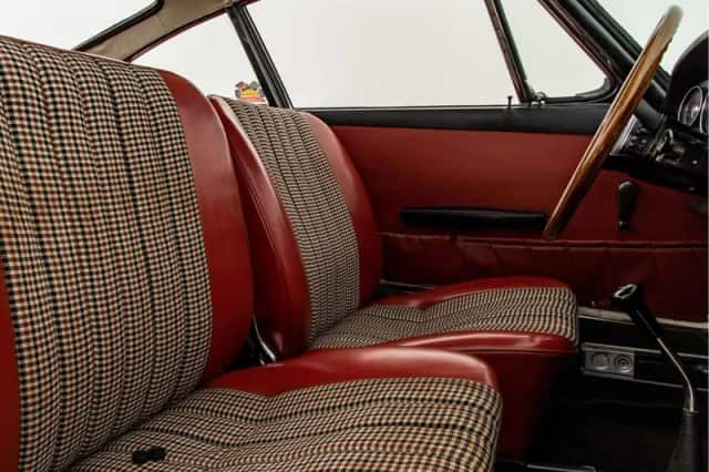 Porsche 911 (1965) thumbnail 4