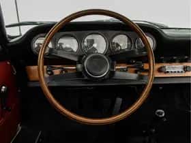 Porsche 911 (1965) thumbnail 8