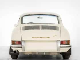 Porsche 911 (1965) thumbnail 10