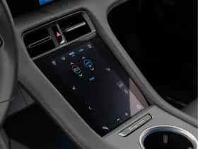 Porsche Taycan (2025) thumbnail 13