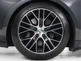 Porsche Taycan (2025) thumbnail 17