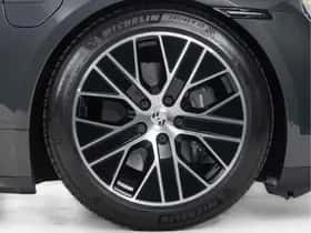 Porsche Taycan (2025) thumbnail 18