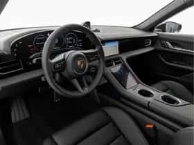 Porsche Taycan (2025) thumbnail 3