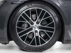 Porsche Taycan (2025) thumbnail 44