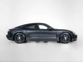 Porsche Taycan (2025) thumbnail 10