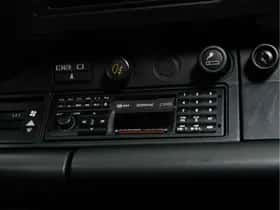 Porsche 911 (1988) thumbnail 29