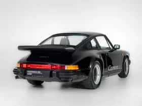Porsche 911 (1988) thumbnail 6