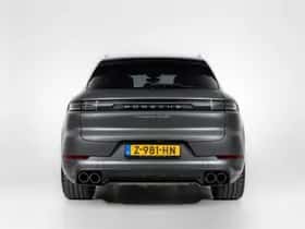 Porsche Cayenne (2024) thumbnail 15