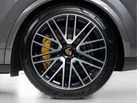 Porsche Cayenne (2024) thumbnail 50