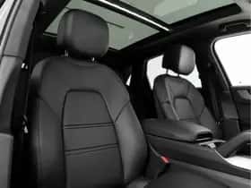 Porsche Cayenne (2024) thumbnail 8